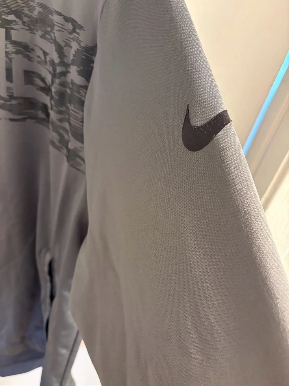 Nike Gray ELITE Hooded Performance Pullover